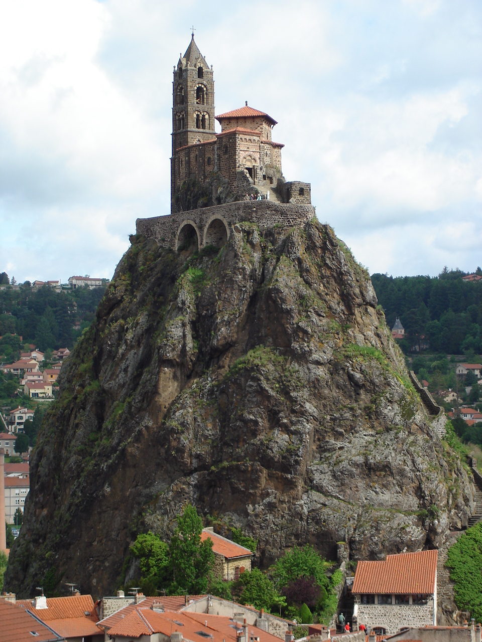 Rocher_St_Michel___Aiguilhe.jpeg