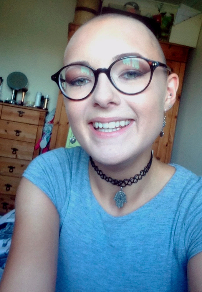 SWNS_SHAVED_HEAD_03.jpg