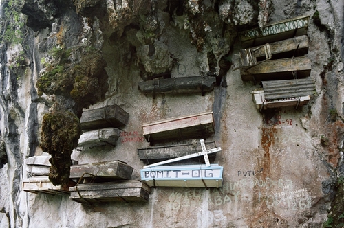 Sagada_Hanging_Coffins.jpg