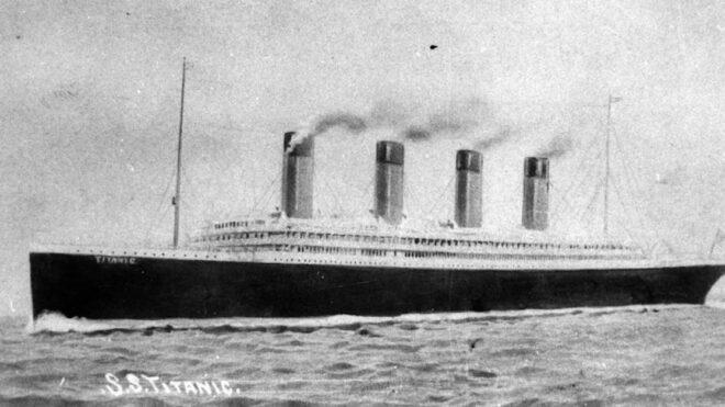 StateLibQld_1_172543_Titanic_(ship)