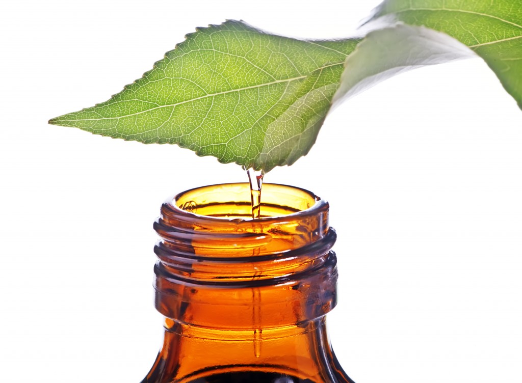 Tea-Tree-Oil-Bottle-1-1024x752-1.jpg