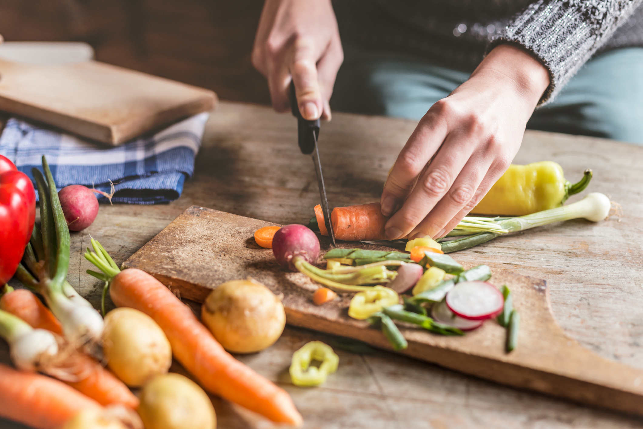 Chopping food ingredients