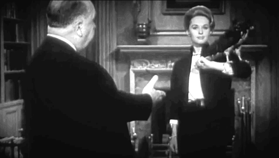 Tippi_Hedren_and_Alfred_Hitchcock_in_-The_Birds-_teaser.jpg