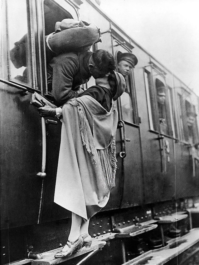 Train-Kiss.jpg