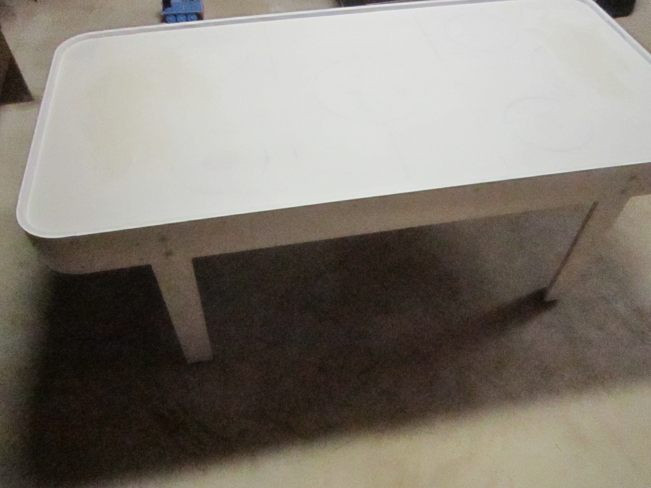 Train-Table-3.jpg Train-Table-3.jpg
