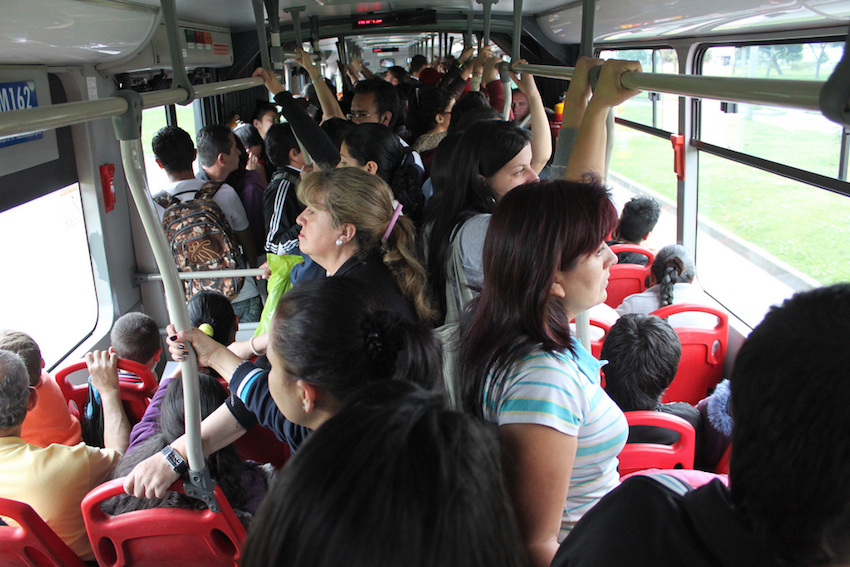 Transmilenio_vehicle_interior.jpg