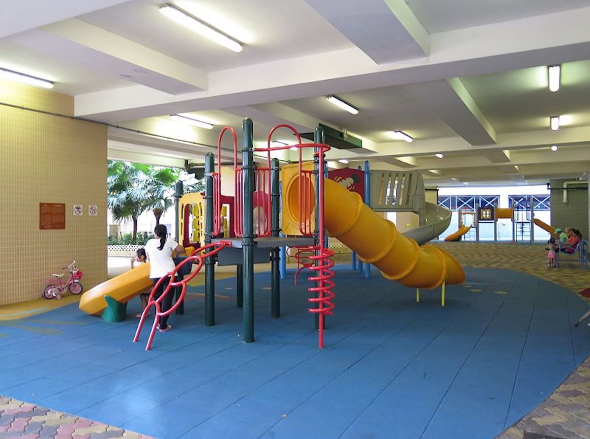 Tung_Tao_Court_Indoor_playground_201407.jpg