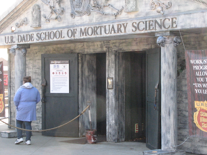 U.R._Dade_School_of_Mortuary_Science.jpg