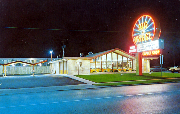 ValparaisoIndiana-BigWheelRestaurant-Night-RooseveltLincolnway-Circa1970-SS.jpg