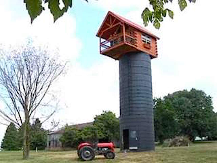 WPTV-Treehouse-on-Silo_20130911104506_320_240.jpg