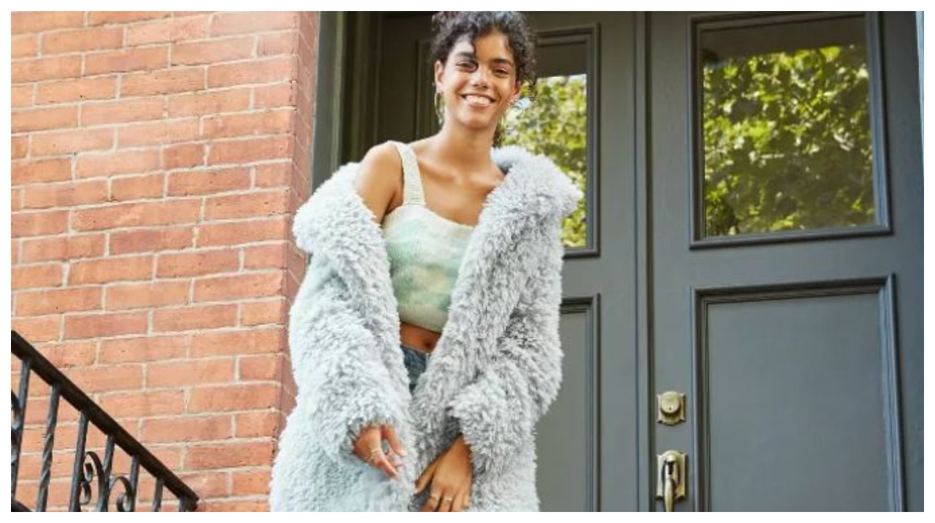 Women-s_Faux_Fur_Jacket.jpg