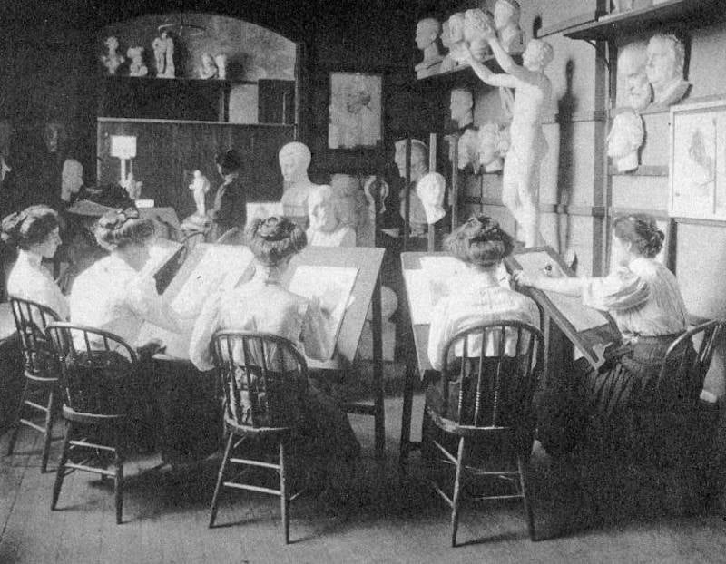 Yale_School_of_Fine_Arts_women_students.jpg