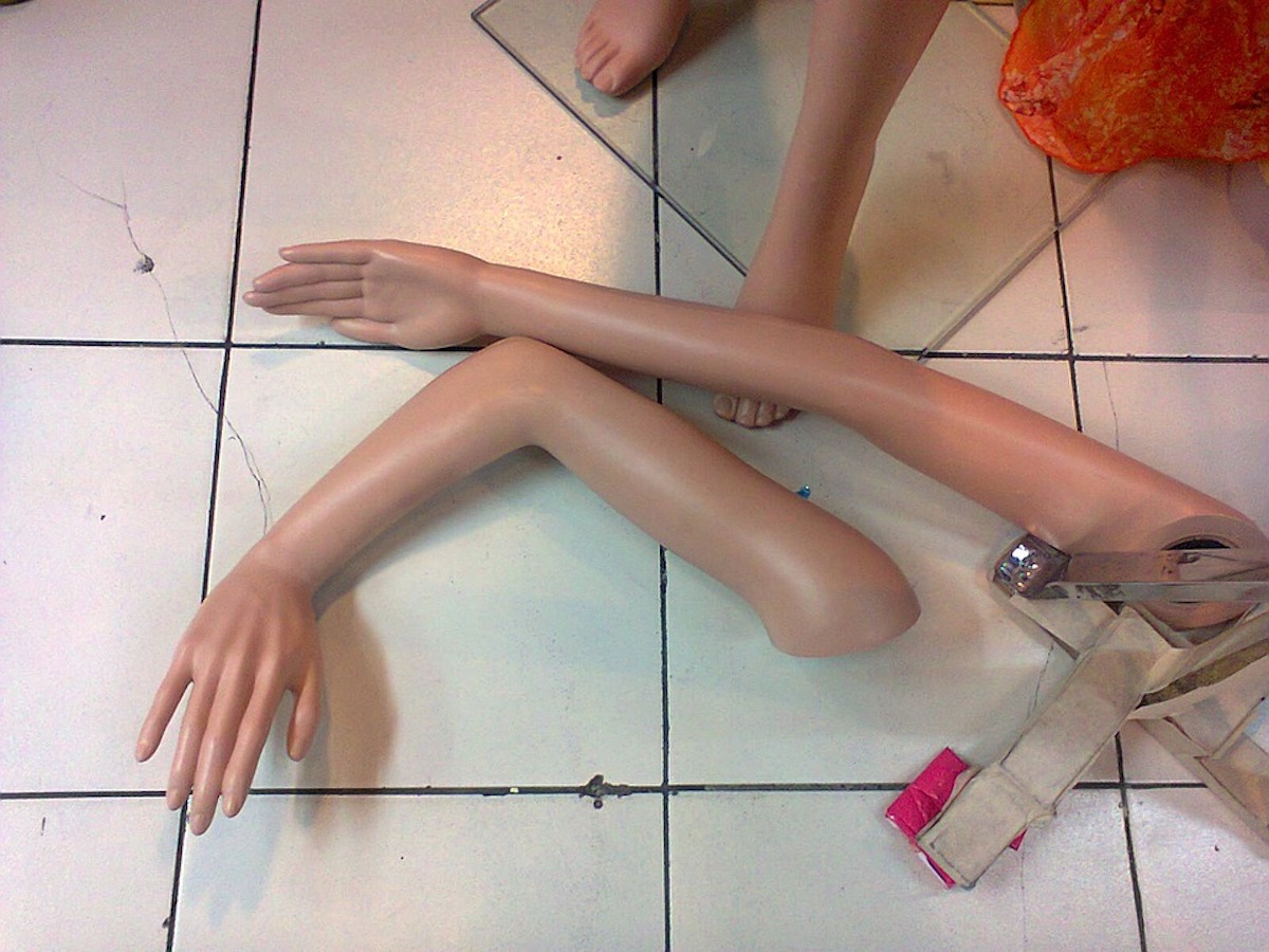 Zombie Missing Mannequin Horror Arms Body Parts