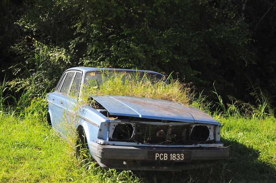 abandoned-car-2.jpg