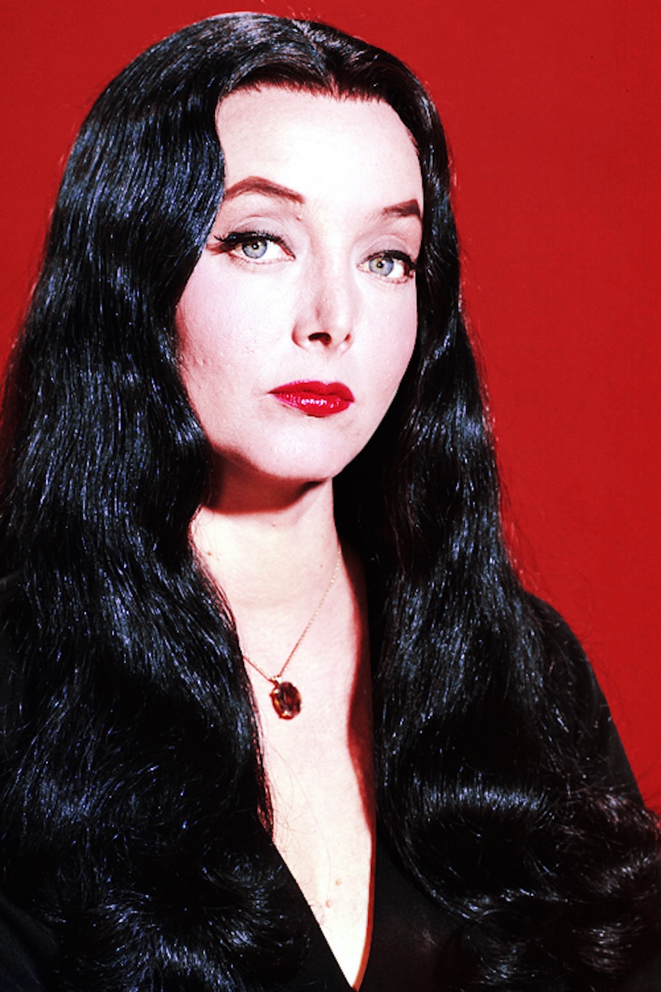 addams-family-morticia.jpg