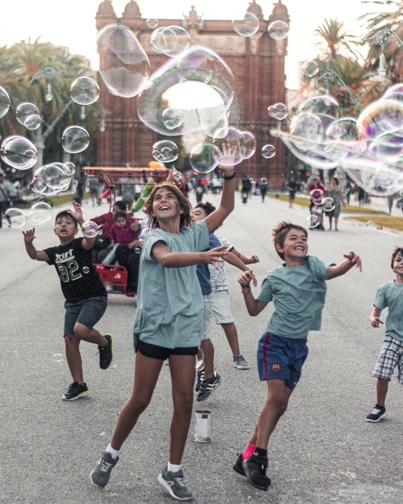 adorable-boys-bubbles-2914265.jpg