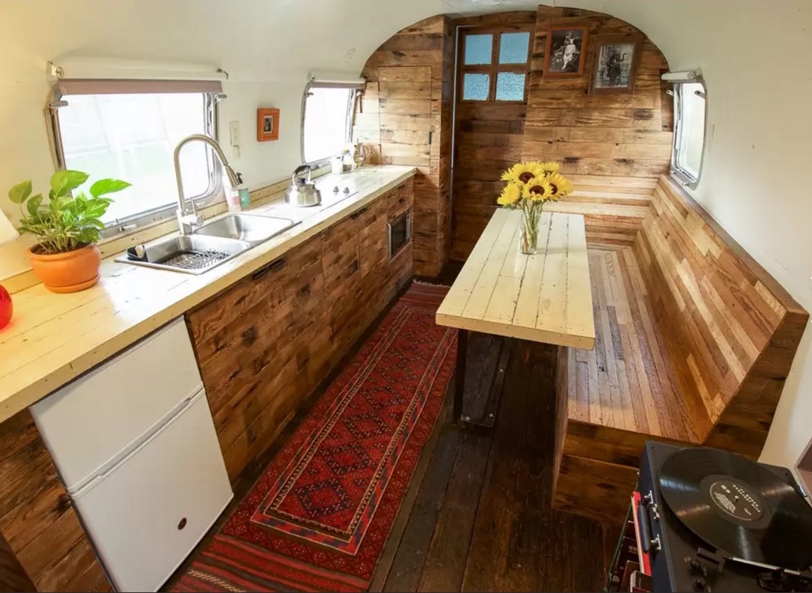 airstream-2a.jpg