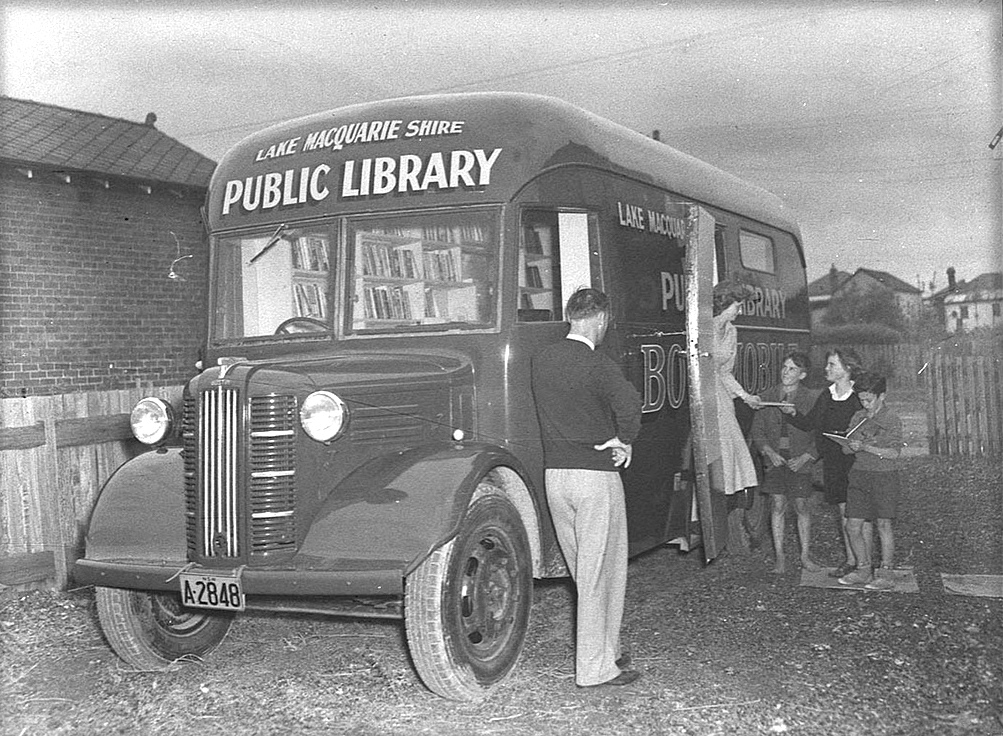 australia-bookmobile.jpg