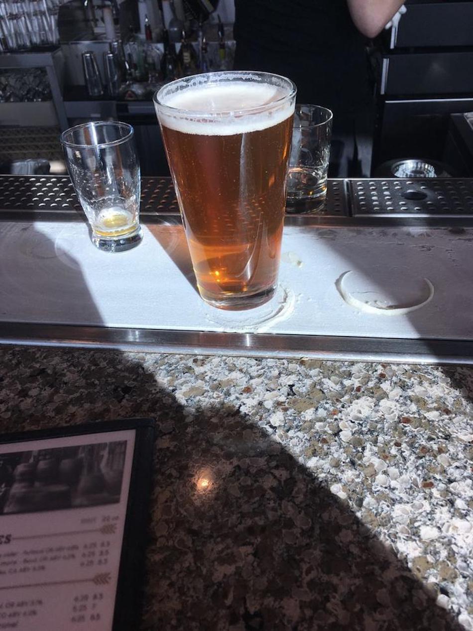 bar.jpg