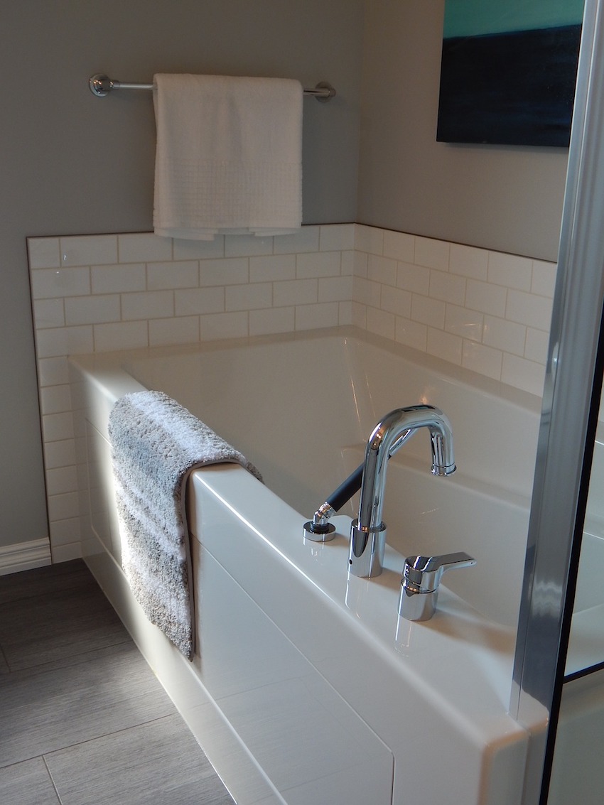 bathtub-890561_1280.jpg
