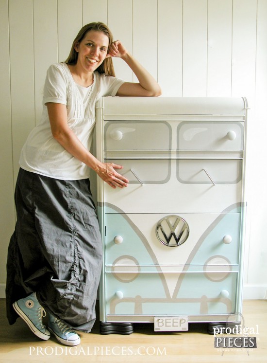 beep-vw-bus-dresser-e1440672365139.jpg