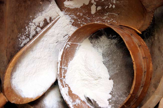 bigstock-Flour-969252.jpg