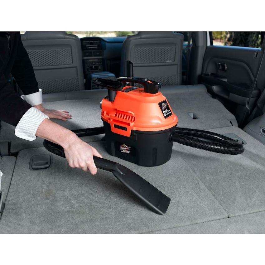 blacks-armor-all-wet-dry-vacuums-aa255-4f_1000.jpg