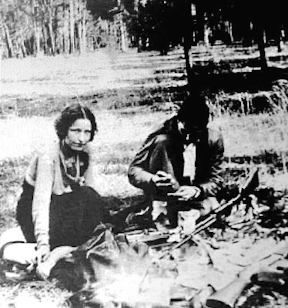 bonnie-and-clyde-camp.jpg