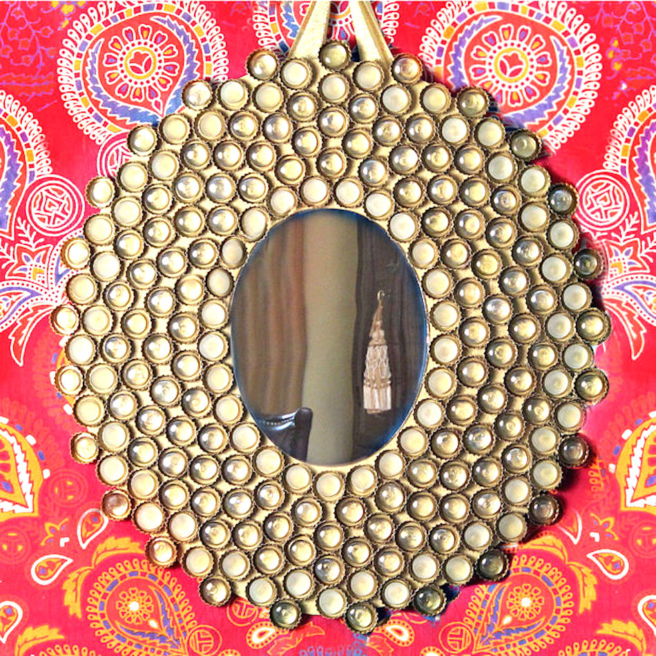 bottle-cap-mirror.jpg