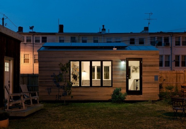 brian-levys-minim-homes-tiny-house-on-wheels-0018-600x416-1.jpg