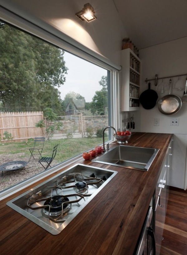 brian-levys-minim-homes-tiny-house-on-wheels-004-600x819-1.jpg