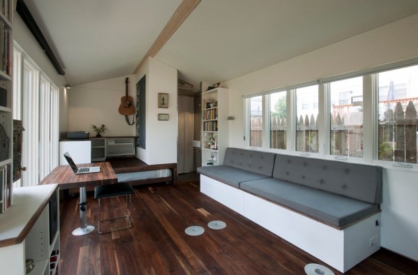 brian-levys-minim-homes-tiny-house-on-wheels-006-600x394-1-1.jpg