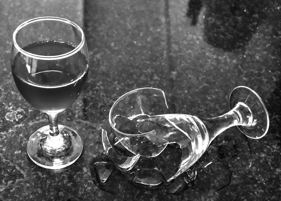 Broken Glass Waste Accident Wine Glass