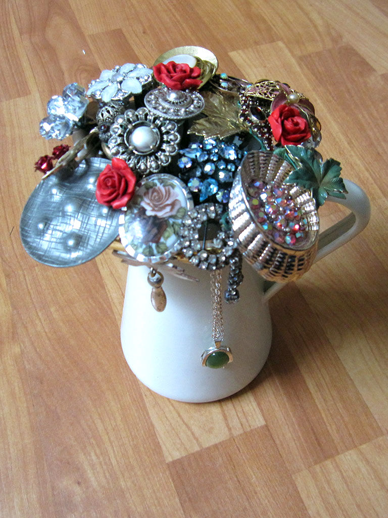 broochbouquet_g.jpg