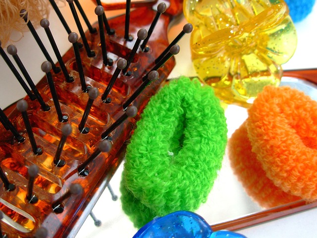 brushing-350089_640-1.jpg