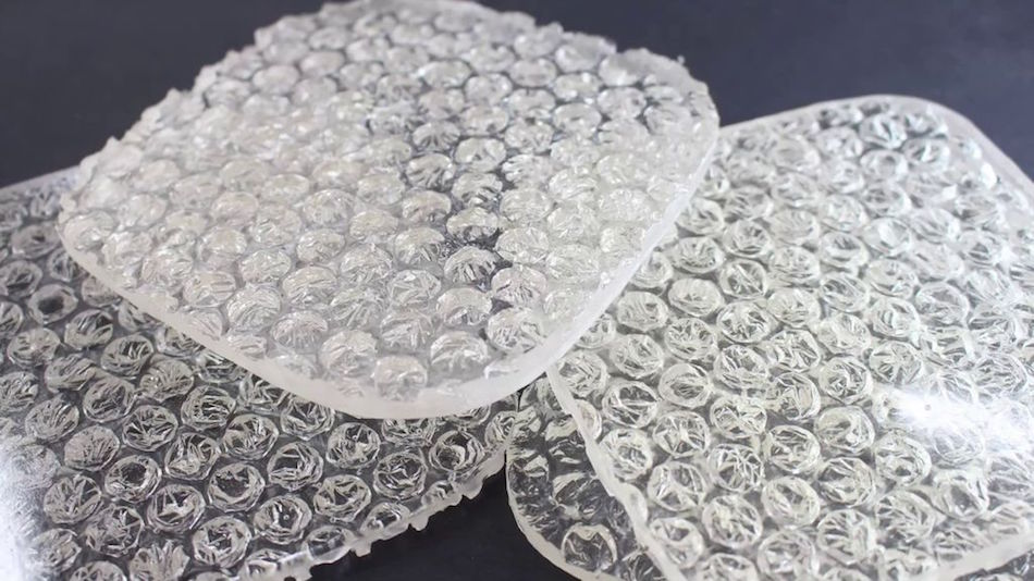 bubble-wrap-coasters.jpg