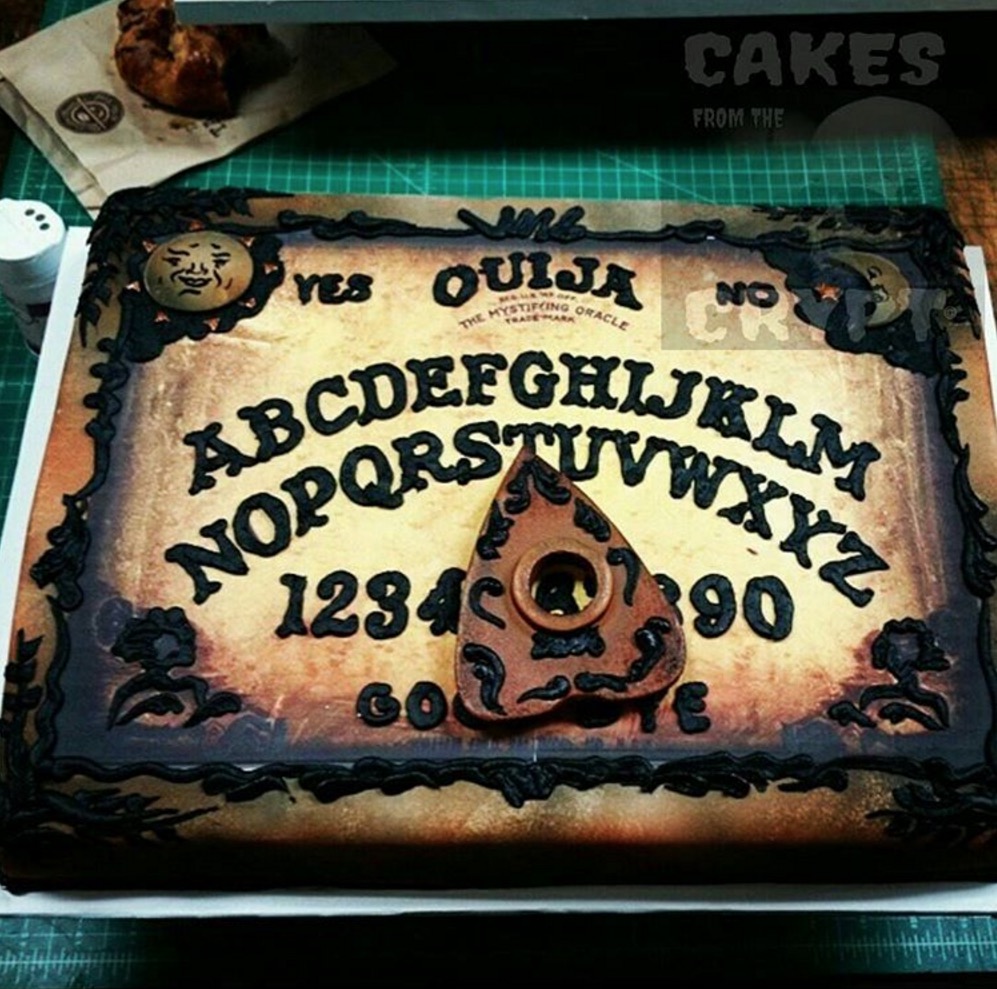 cakes_from_the_crypt1.jpg