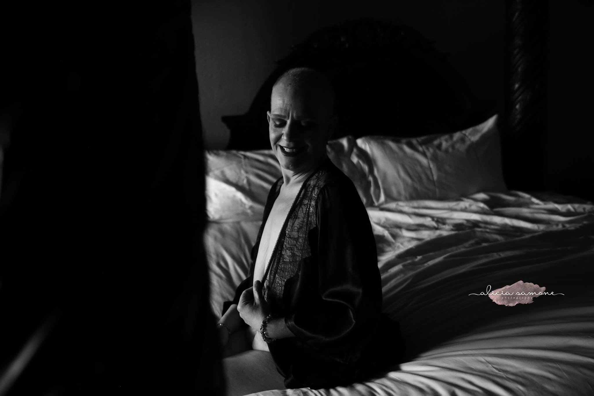 cancer-boudoir-photo-seated.jpg