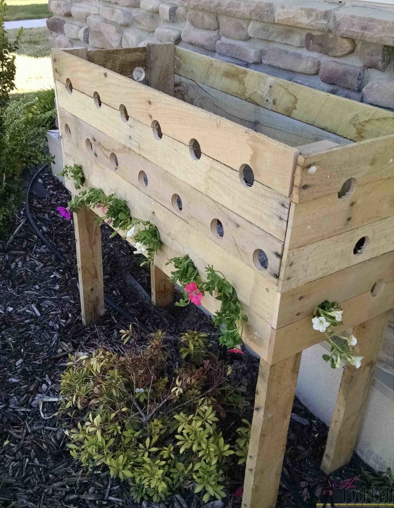 cascading-pallet-planter-1-row-794x10241-1.jpg