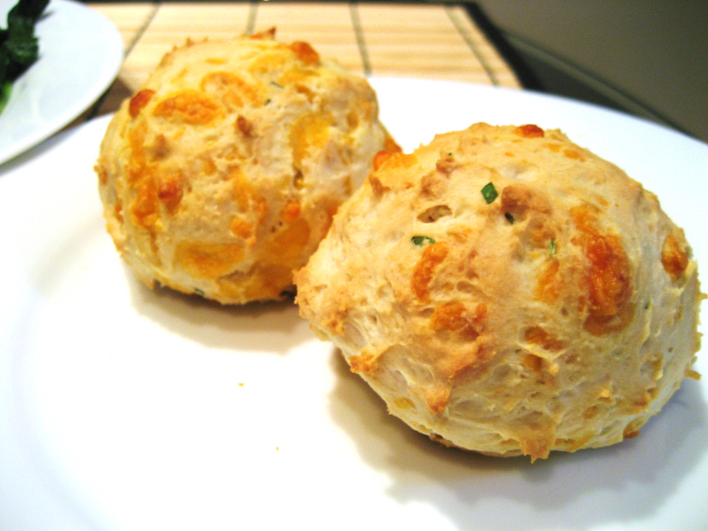 cheddar-biscuits.jpg