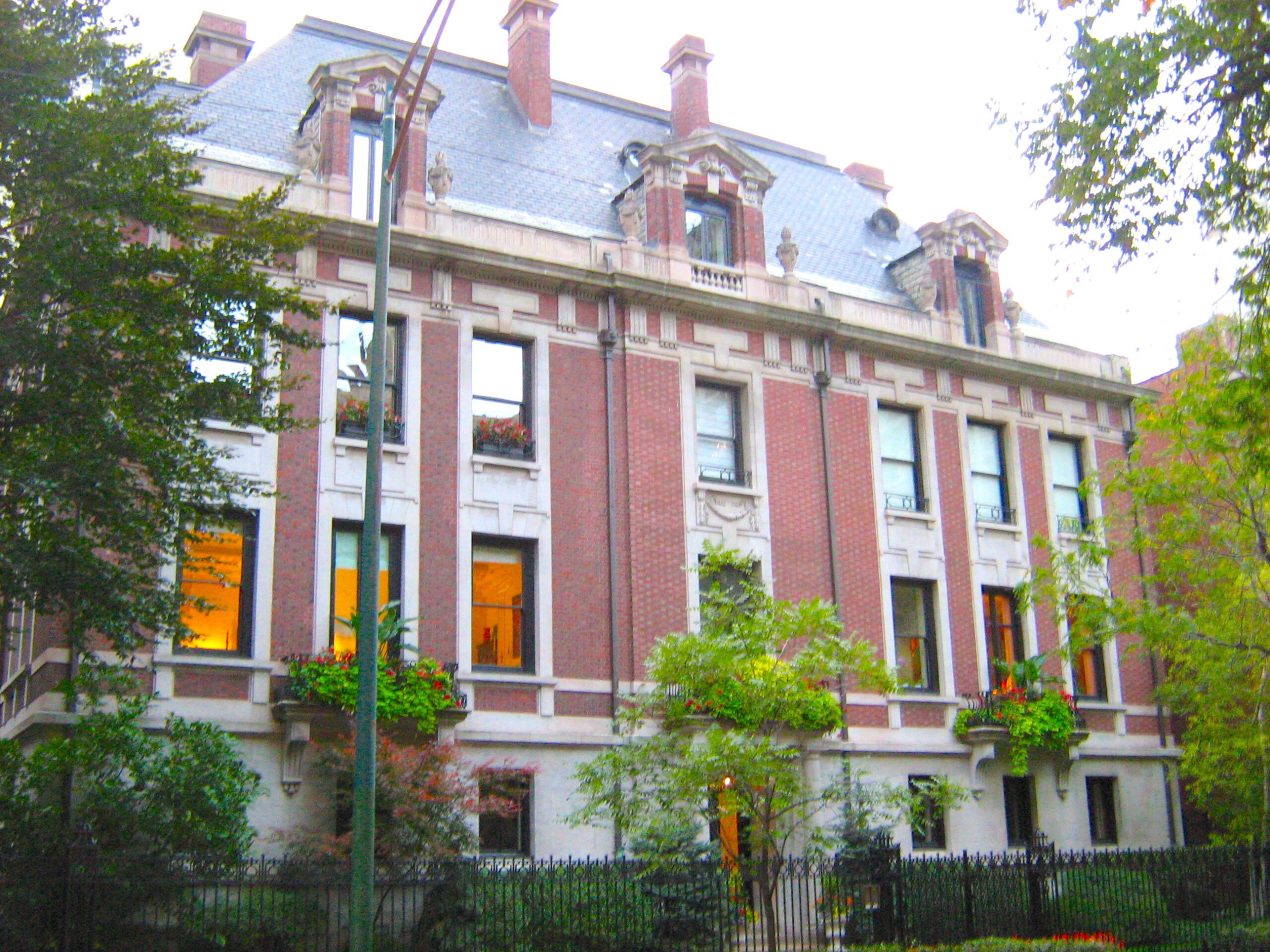 chicaco-mansion.jpg chicaco-mansion.jpg