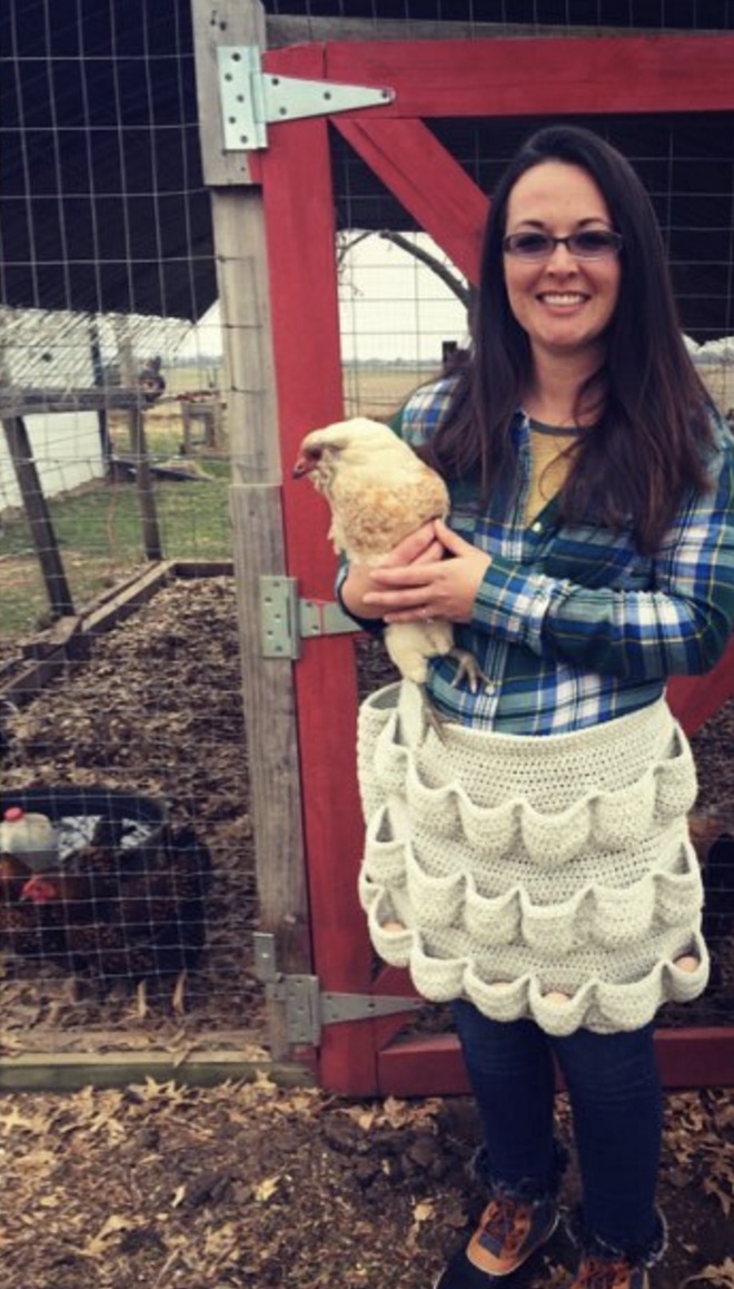 chicken-egg-apron.jpg