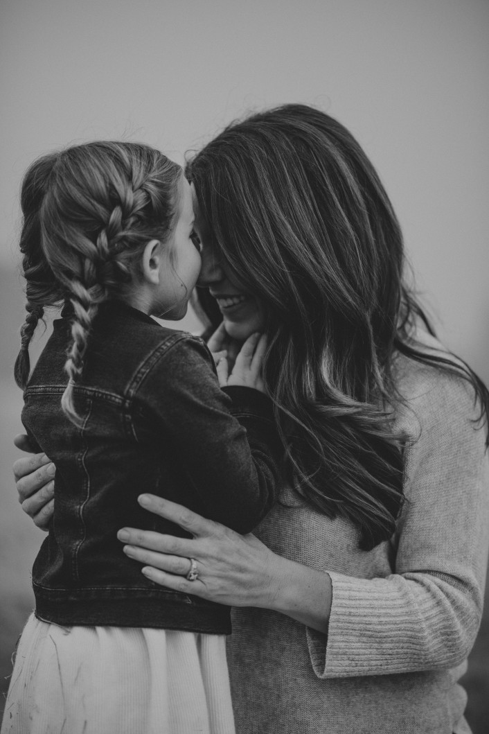 child-mother-kid-daughter-mom-motherhood-happy-mothers-day-young-mother_t20_Lzy4EP.jpg