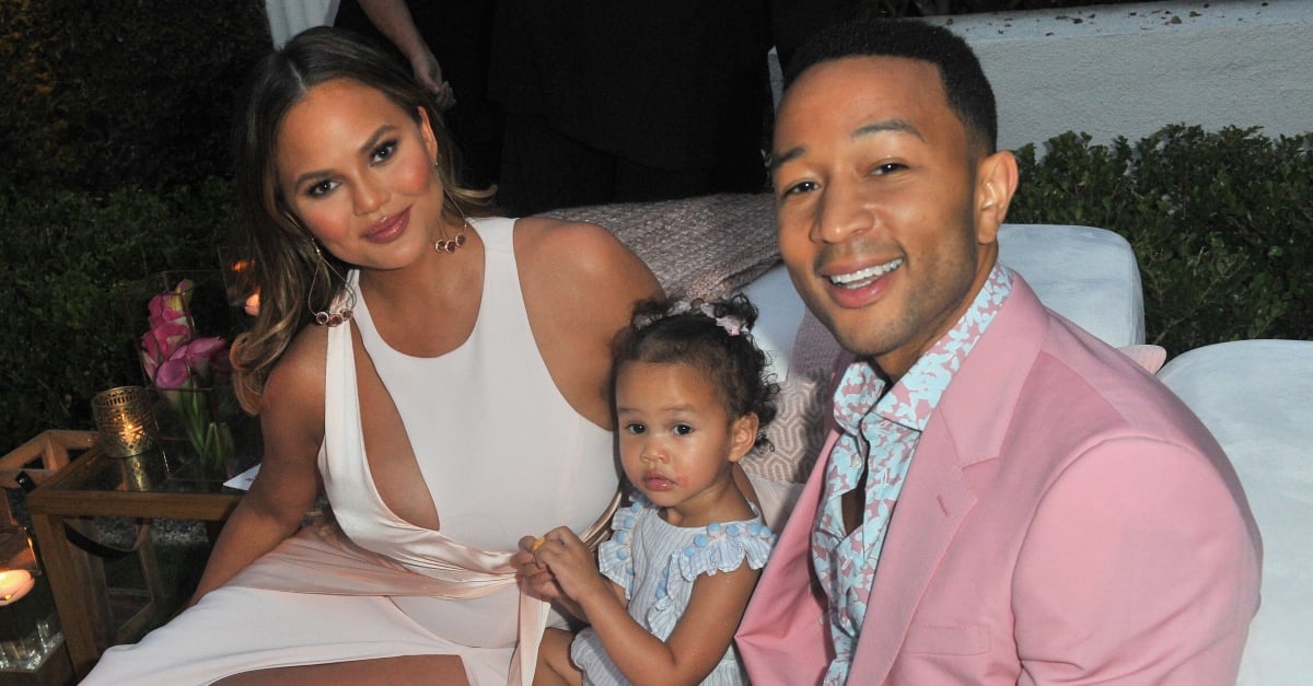 chrissy teigen makes menu for luna