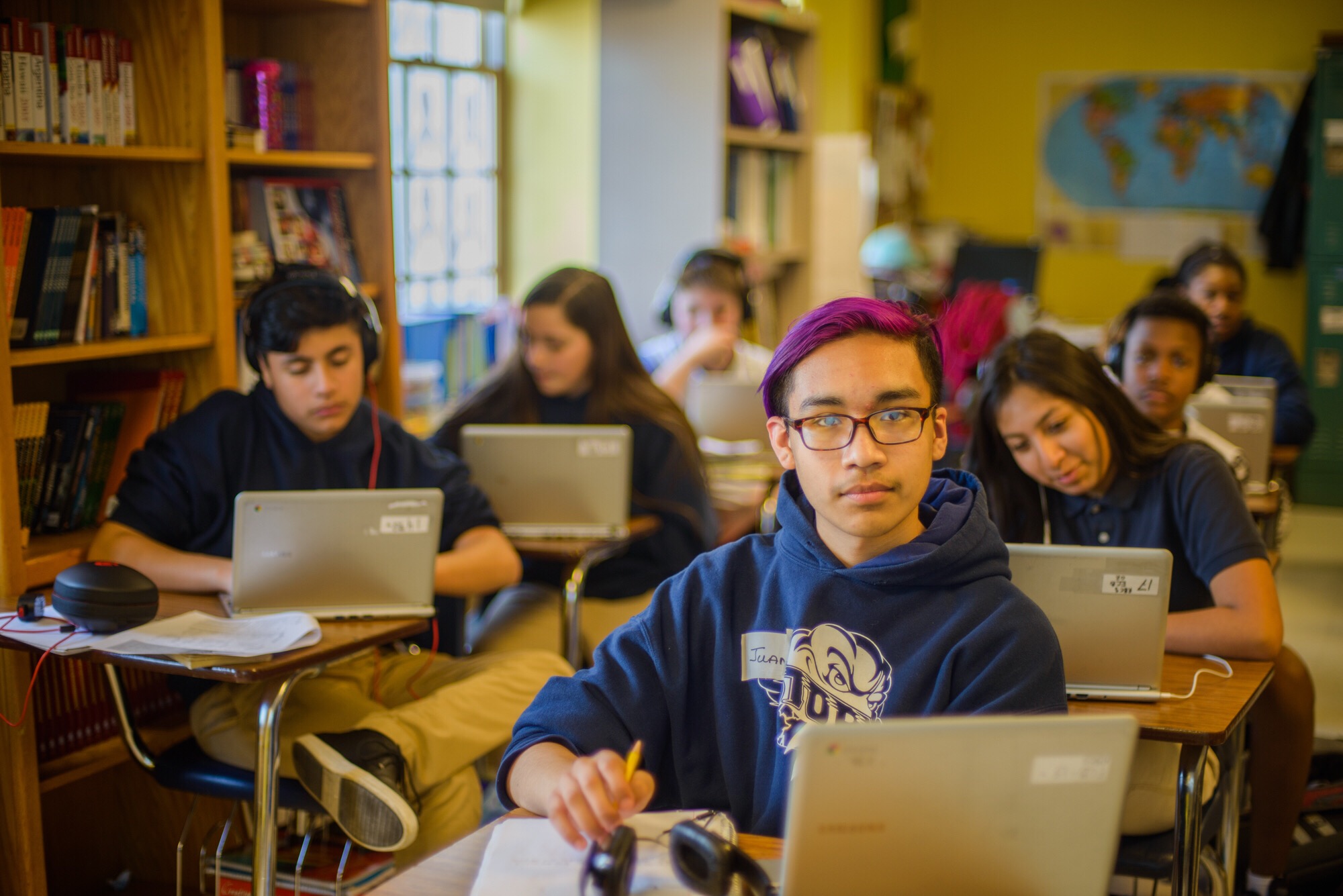 chrome-books_t20_ywPx3L.jpg