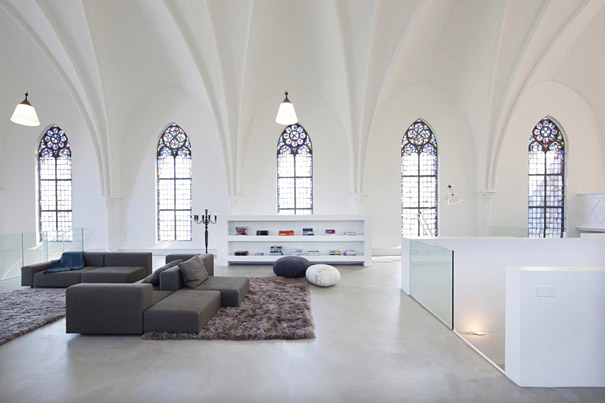 church-converted-into-residence-7.jpg