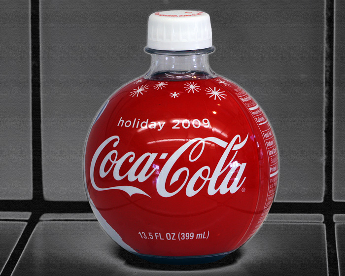 coke-bottle-round-xmas-09.jpg