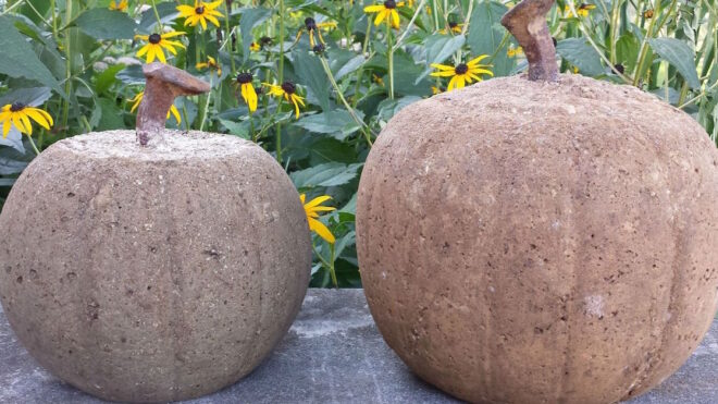 concrete-pumpkin-project-crafts-halloween-decorations-repurposing-upcycling (1)