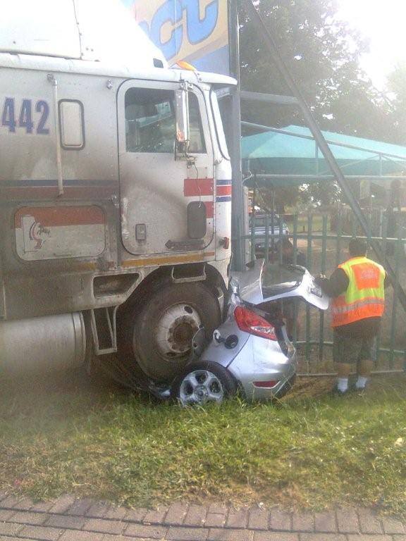 crash-pic-1.jpg crash-pic-1.jpg