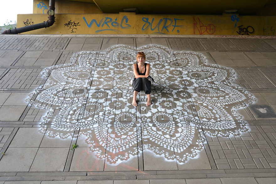 crochet-lace-street-art-nespoon-2.jpg